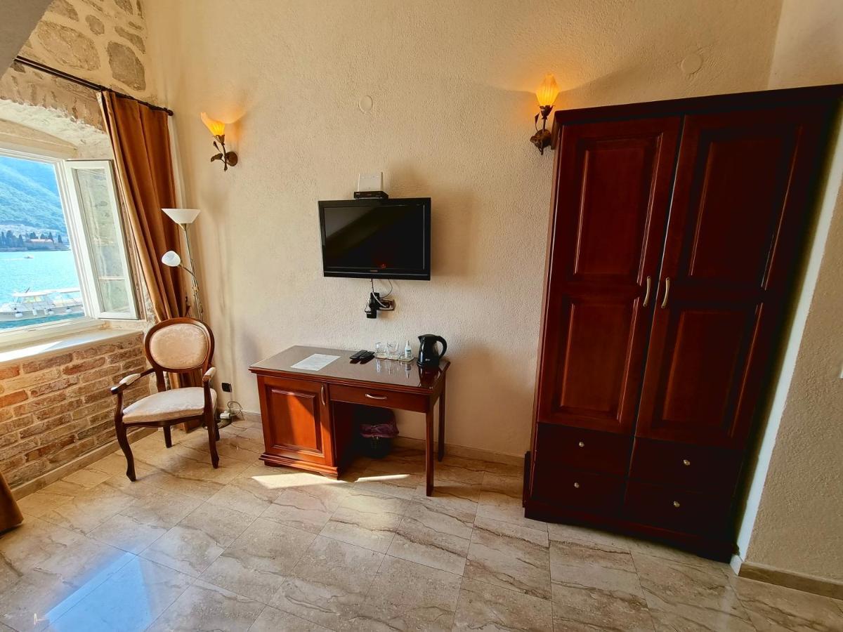 Palace Jelena Rooms Perast Extérieur photo