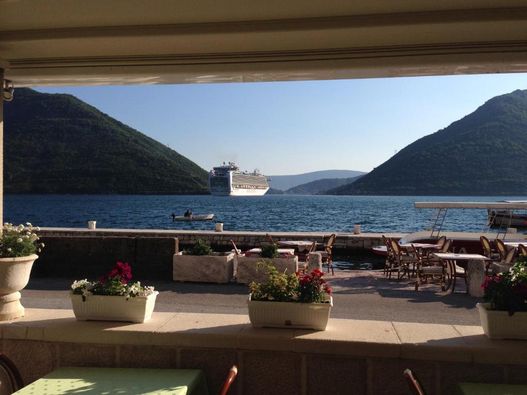 Palace Jelena Rooms Perast Extérieur photo